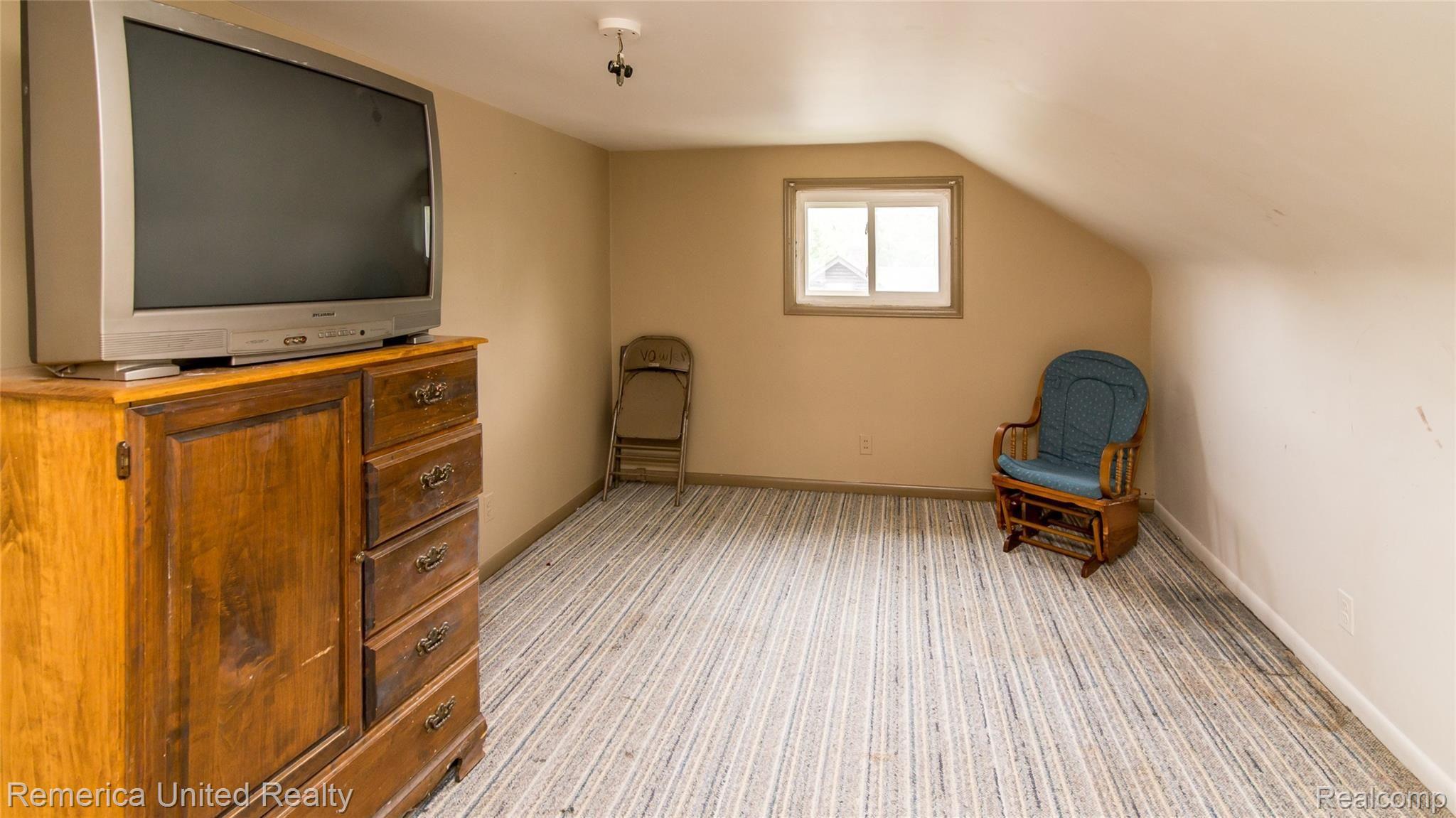 21107 Inkster Road Farmington, MI 48336 - Photo 17 of 41 031_31.jpg