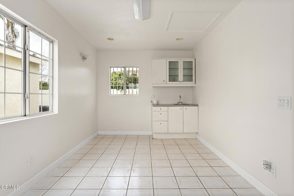 3943 Rio Hondo Avenue Rosemead, CA 91770 - Photo 8 of 9 a view of an empty room with windows