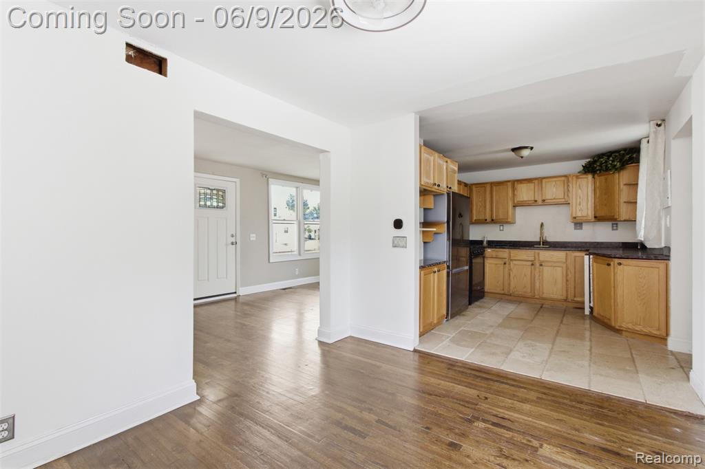 21934 Linwood Eastpointe, MI 48021 - Photo 5 of 14