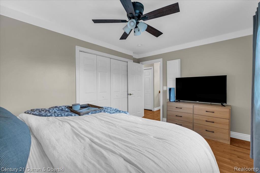 22187 Derby Road Trenton, MI 48183 - Photo 17 of 27 Gallery Image 17