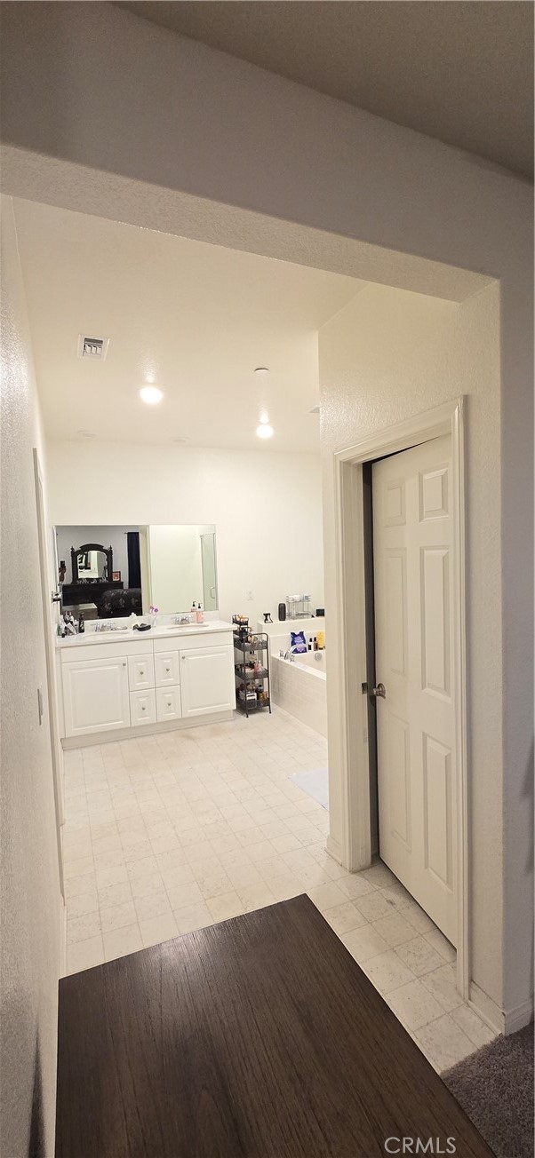 8221 Muir Lane Riverside, CA 92507 - Photo 12 of 36