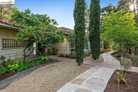 $2,290,000 | 12131 Skyline Boulevard, Oakland, CA 94619