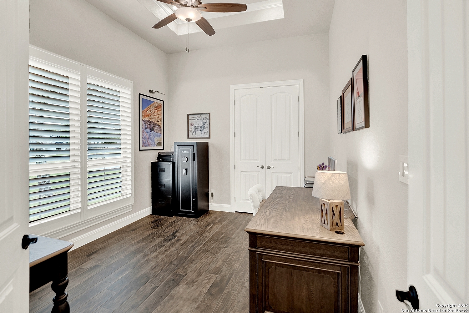 173 Hidden Pond Adkins, TX 78101 - Photo 28 of 40 a view of a livingroom with furniture and wooden floor