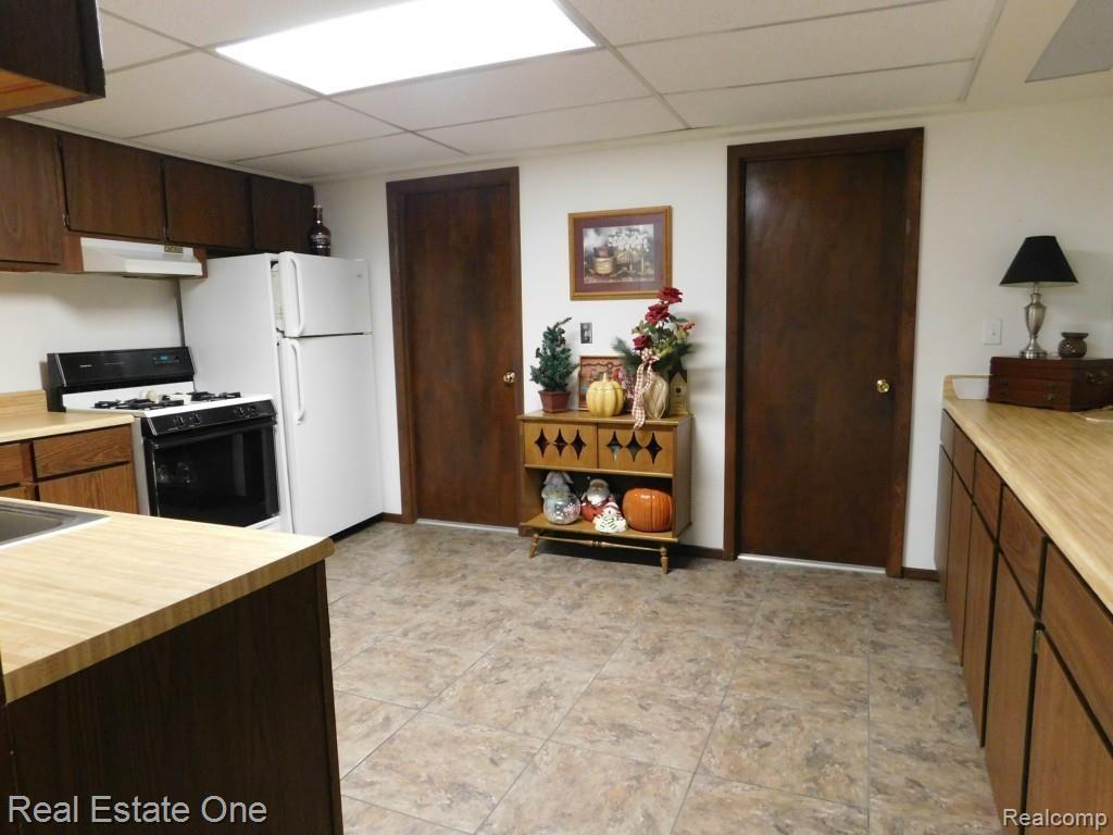 11372 Buno Road Brighton, MI 48114 - Photo 28 of 48 DSCN0086.jpg