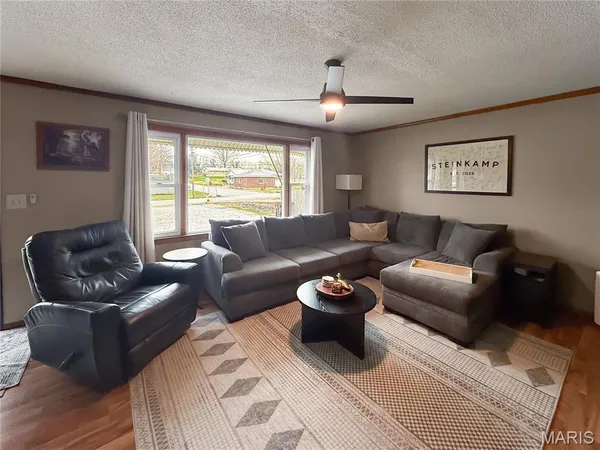 $185,000 | 624 West New Street, Palmyra, MO 63461