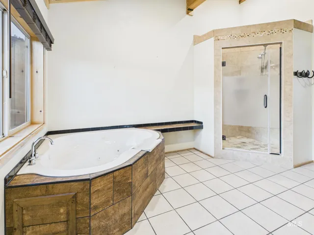 $649,000 | 190 Mdw Vw Lane, White Bird, ID 83554