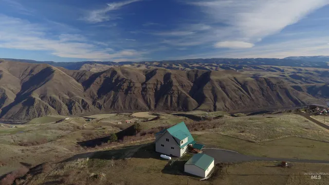 $649,000 | 190 Mdw Vw Lane, White Bird, ID 83554