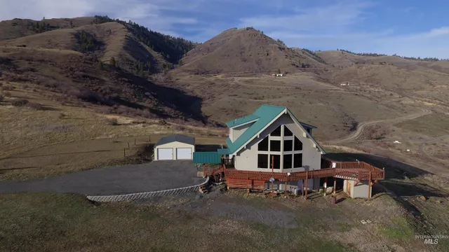 $649,000 | 190 Mdw Vw Lane, White Bird, ID 83554