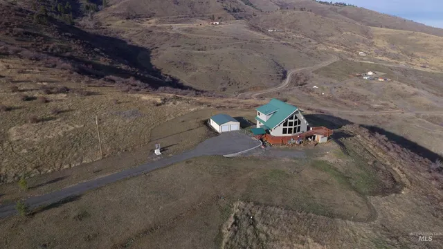 $649,000 | 190 Mdw Vw Lane, White Bird, ID 83554