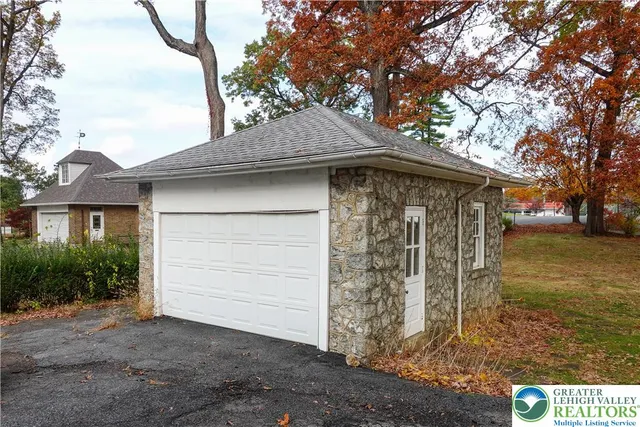 $2,950 | 5101 William Penn Highway, Easton, PA 18045