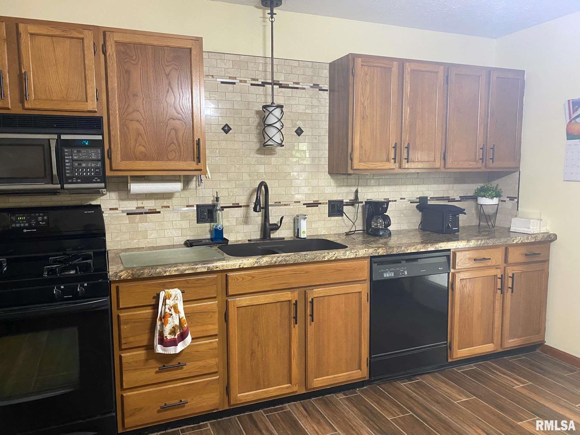 4301 Pickfair Road Springfield, IL 62703 - Photo 12 of 19
