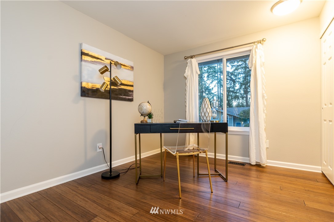 15215 Southeast 176th Place Renton, WA 98058 - Photo 11 of 19 Gallery Image 11