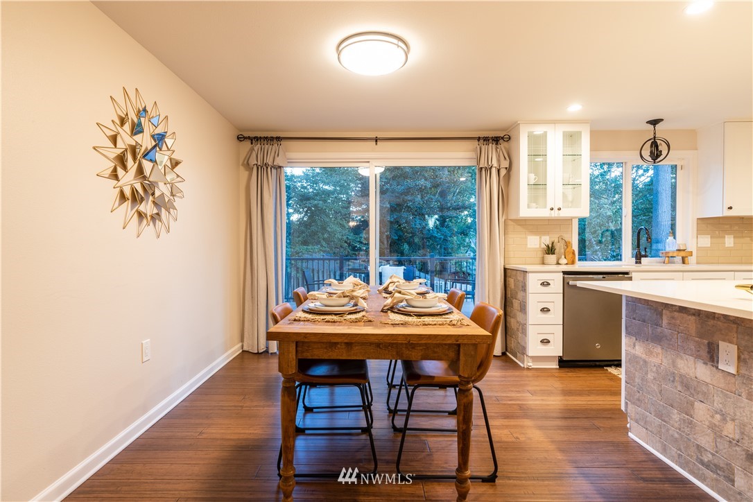 15215 Southeast 176th Place Renton, WA 98058 - Photo 7 of 19 Gallery Image 7