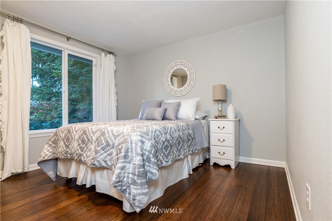 15215 Southeast 176th Place Renton, WA 98058 - Photo 10 of 19 Gallery Image 10