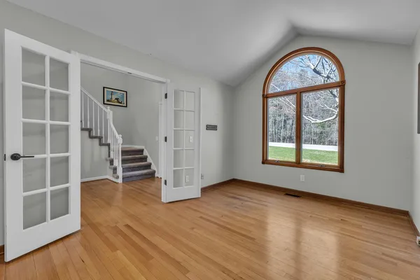 $575,000 | 2750 Bayview Drive, Pinckney, MI 48169