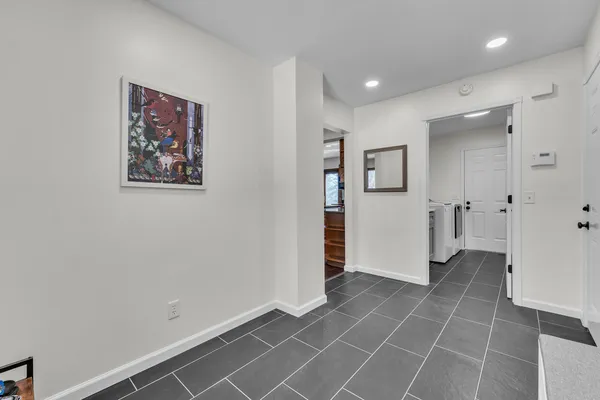 $575,000 | 2750 Bayview Drive, Pinckney, MI 48169