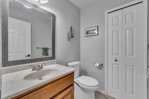 $575,000 | 2750 Bayview Drive, Pinckney, MI 48169