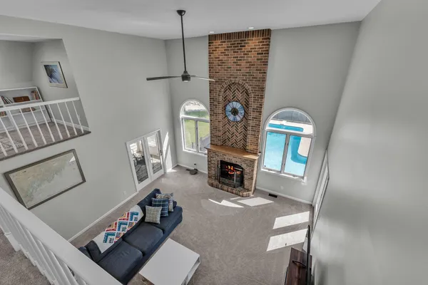 $575,000 | 2750 Bayview Drive, Pinckney, MI 48169