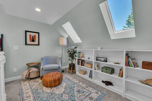 $575,000 | 2750 Bayview Drive, Pinckney, MI 48169