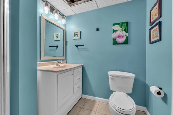 $575,000 | 2750 Bayview Drive, Pinckney, MI 48169