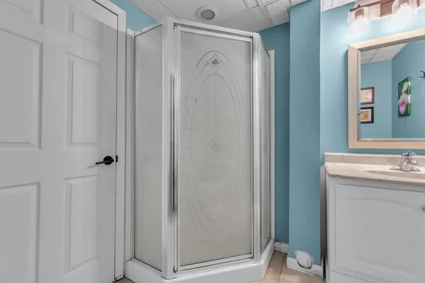 $575,000 | 2750 Bayview Drive, Pinckney, MI 48169