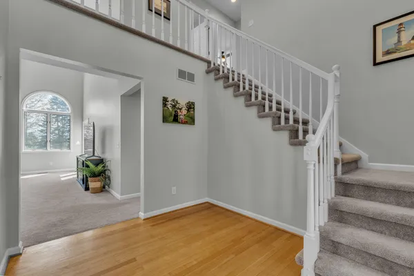 $575,000 | 2750 Bayview Drive, Pinckney, MI 48169