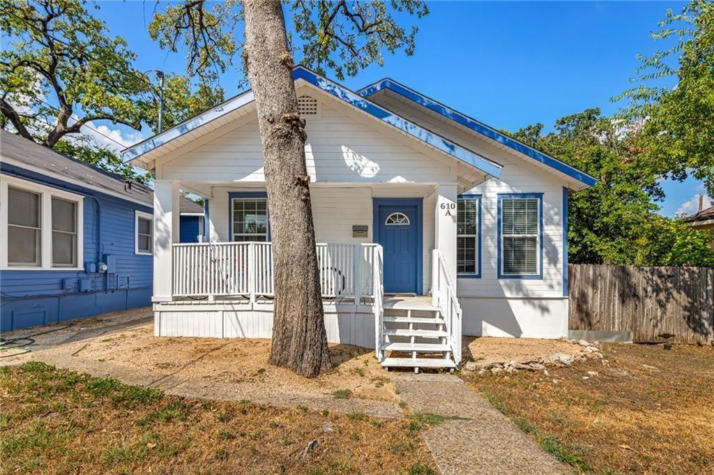 610 West 35th Street, Unit A Austin, TX 78705 - Photo 2 of 16 a view of house with street