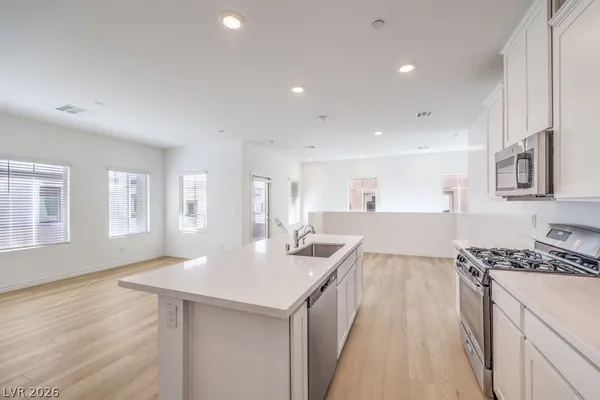 $2,194 | 600 Carriage Hill Drive, Unit 2151, Las Vegas, NV 89138