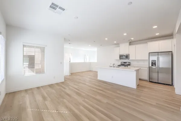 $2,194 | 600 Carriage Hill Drive, Unit 2151, Las Vegas, NV 89138