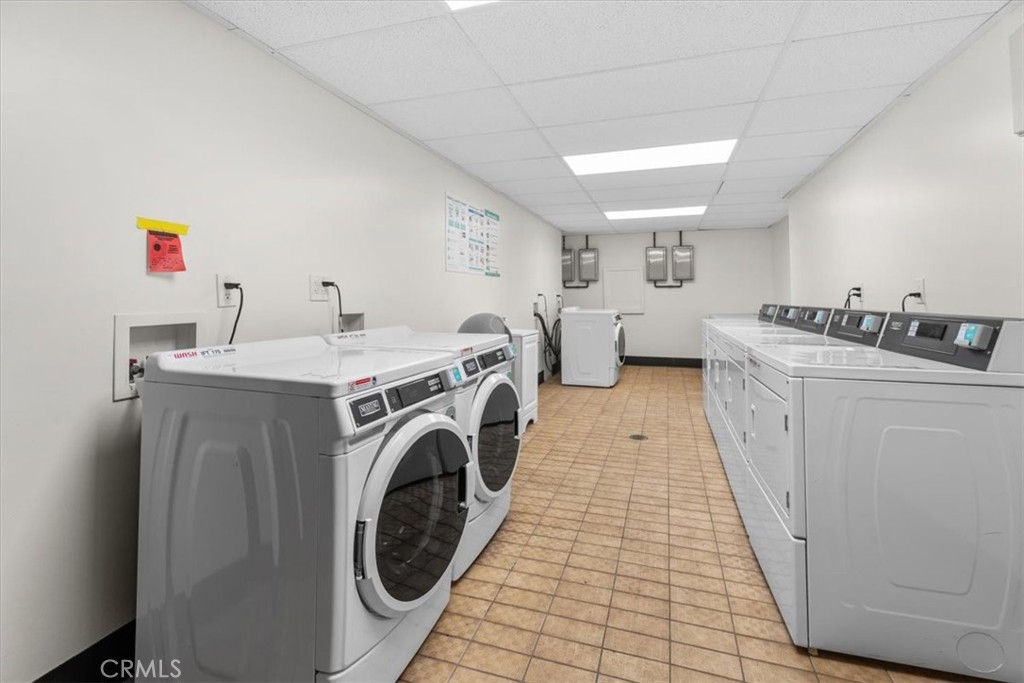 770 West Imperial Avenue El Segundo, CA 90245 - Photo 19 of 21 a utility room with dryer and washer