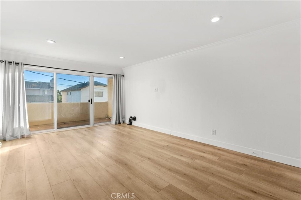 770 West Imperial Avenue El Segundo, CA 90245 - Photo 6 of 21 en empty room with window