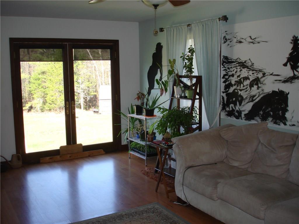490 Chapel Road Waldoboro, ME 04572 - Photo 6 of 11 Photo