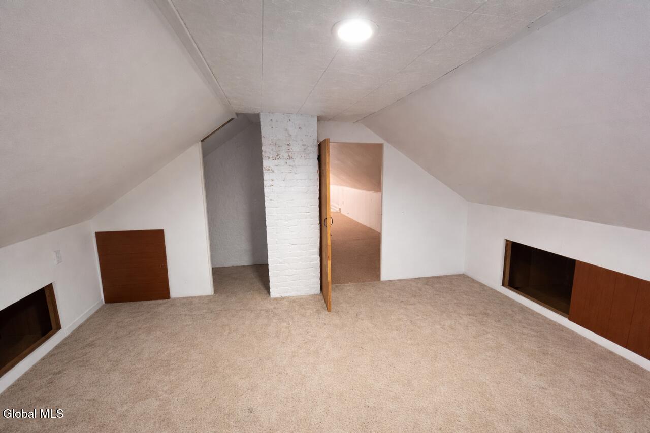 226 Glengary Road Schenectady, NY 12304 - Photo 15 of 28 1C9D314C-814E-4CAE-B404-44AA9E0B4BD5