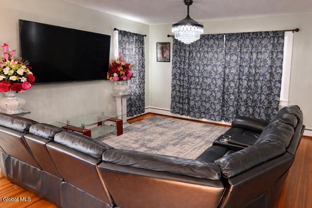 226 Glengary Road Schenectady, NY 12304 - Photo 6 of 28 98CBDD4E-0536-4AAF-81C0-3604CA9FD17D