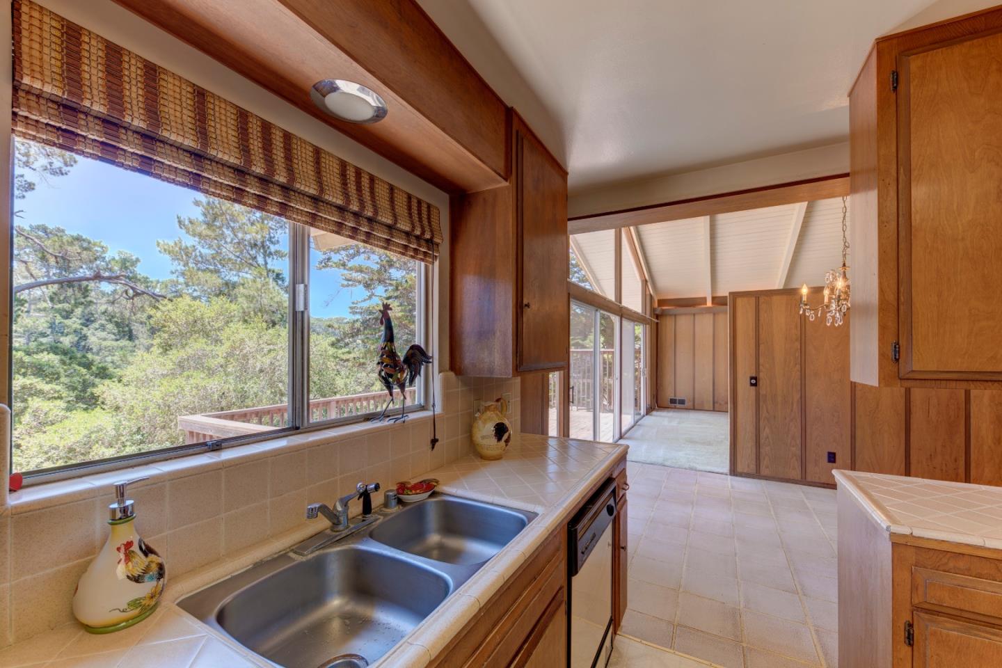 1276 Castro Road Monterey, CA 93940 - Photo 12 of 28 Gallery Image 12