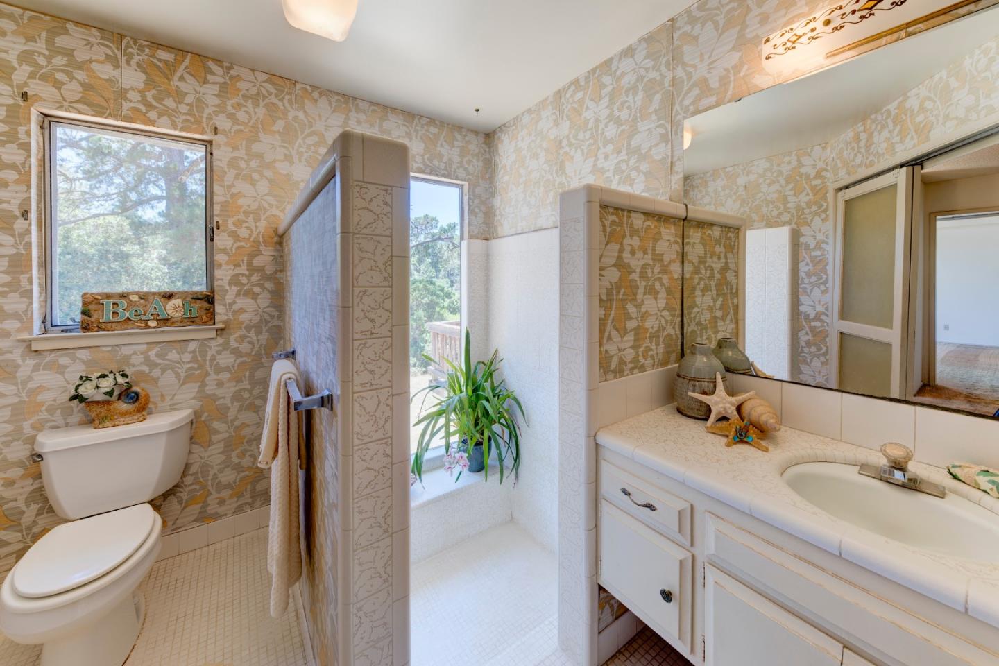 1276 Castro Road Monterey, CA 93940 - Photo 20 of 28 Gallery Image 20