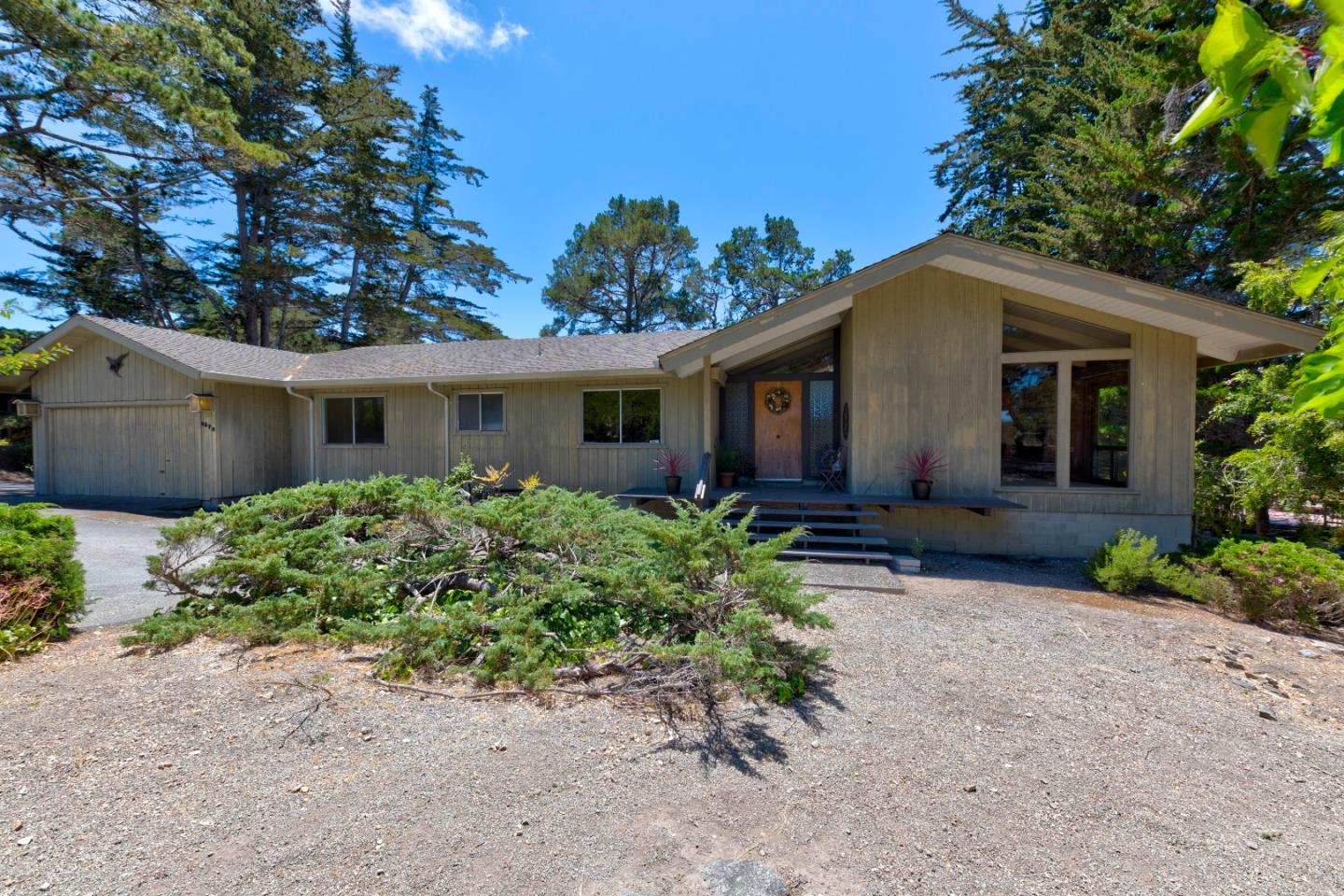 1276 Castro Road Monterey, CA 93940 - Photo 2 of 28 Gallery Image 2