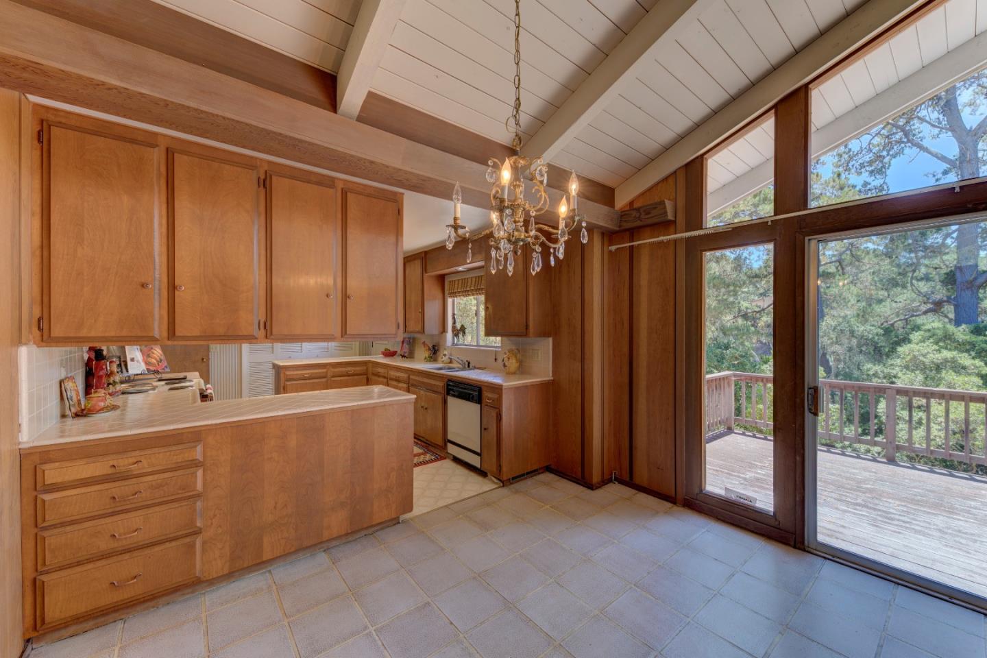 1276 Castro Road Monterey, CA 93940 - Photo 9 of 28 Gallery Image 9