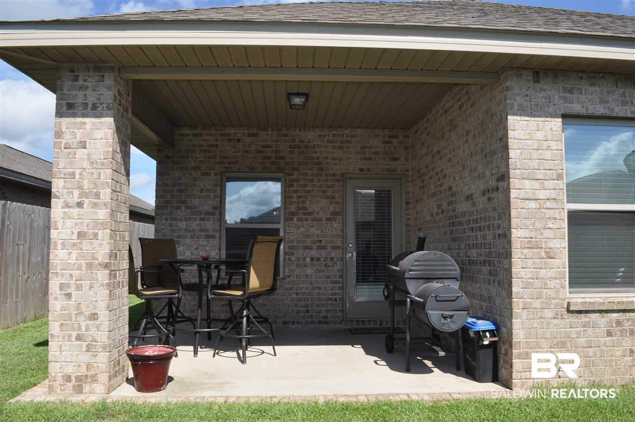 1725 Arcadia Drive Foley, AL 36535 - Photo 21 of 23 Back Patio