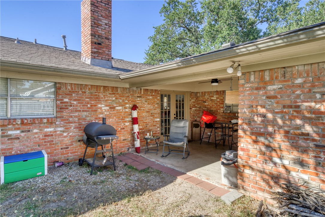 3501 Midwest Drive Bryan, TX 77802 - Photo 28 of 31 a view of a chairs and table in patio