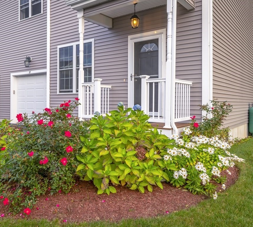 37 Beaver Pond Road, Unit 37 Milford, MA 01757 - Photo 5 of 41 Gallery Image 5