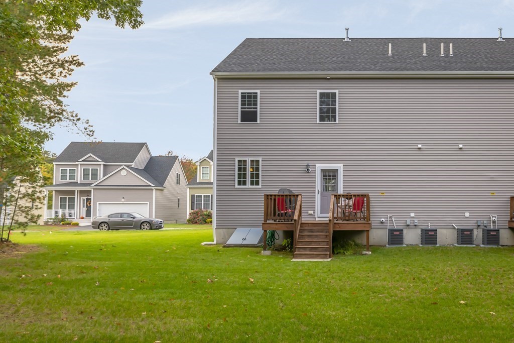 37 Beaver Pond Road, Unit 37 Milford, MA 01757 - Photo 8 of 41 Gallery Image 8