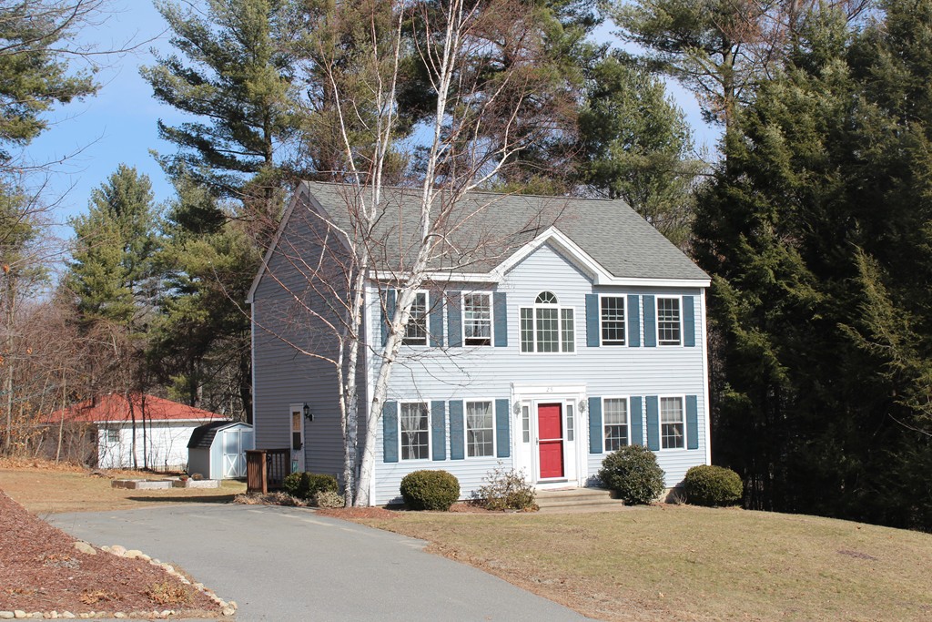 29 Kyle Road Fitchburg, MA 01420 - Photo 2 of 25 Gallery Image 2