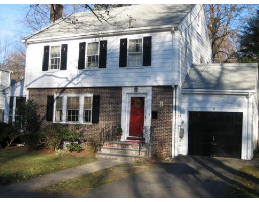 15 Longfellow Road Reading, MA 01867 - Photo 1 of 11 Gallery Image 1