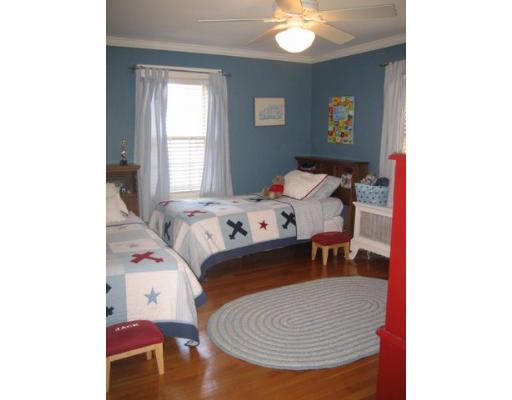 15 Longfellow Road Reading, MA 01867 - Photo 7 of 11 Gallery Image 7