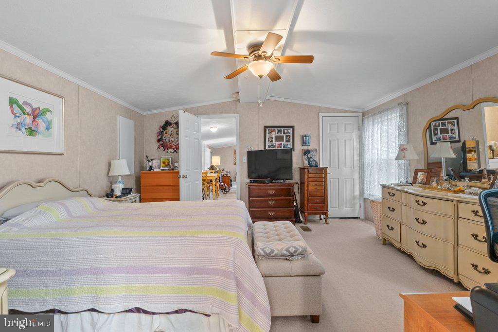 4305 Ridge Drive Mount Airy, MD 21771 - Photo 18 of 24 Gallery Image 18
