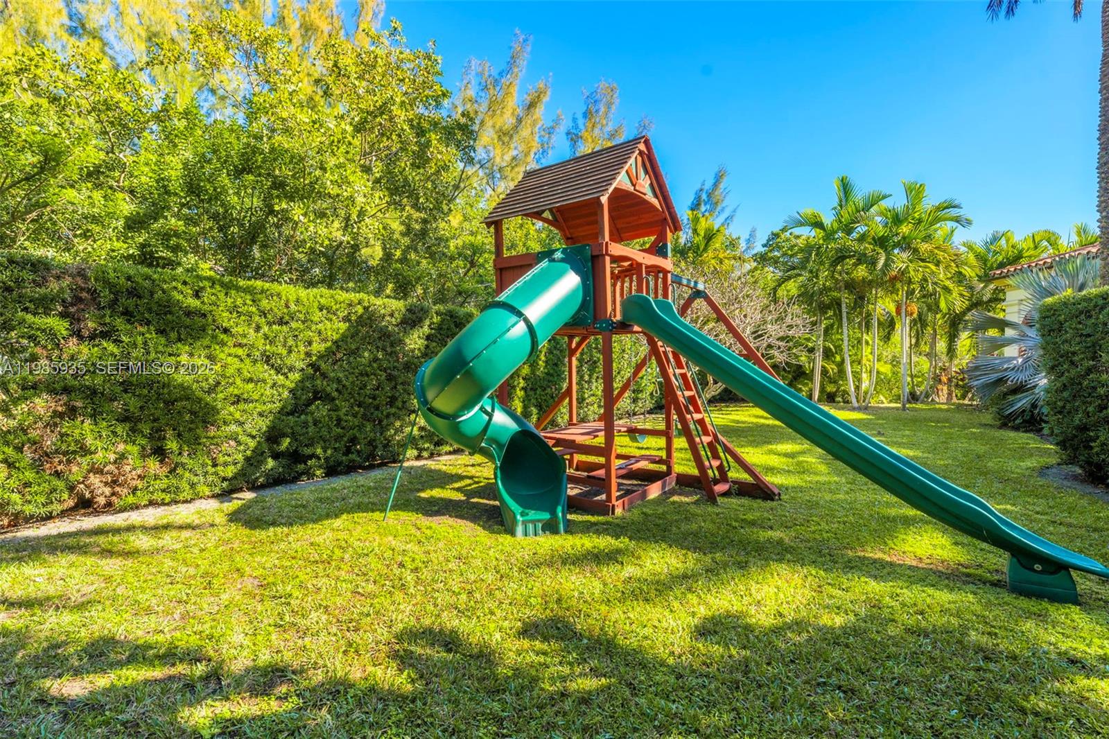 9401 Journey's End Road Coral Gables, FL 33156 - Photo 50 of 57