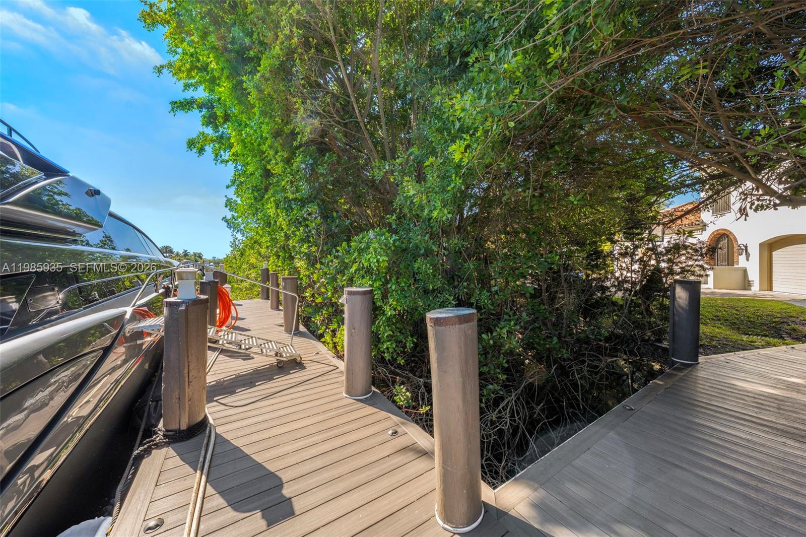 9401 Journey's End Road Coral Gables, FL 33156 - Photo 51 of 57