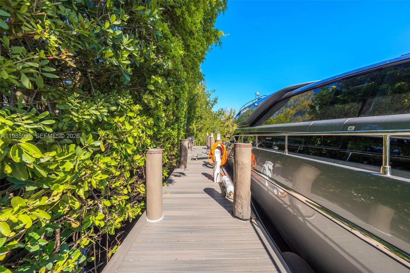 9401 Journey's End Road Coral Gables, FL 33156 - Photo 52 of 57