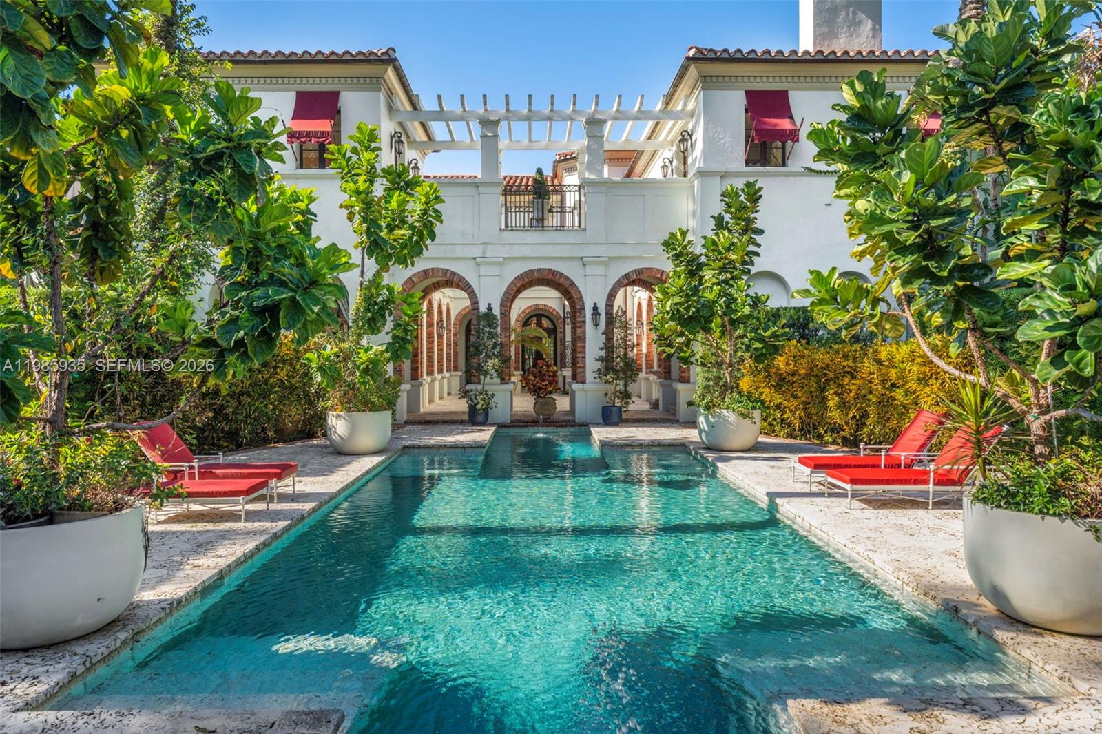 9401 Journey's End Road Coral Gables, FL 33156 - Photo 8 of 57